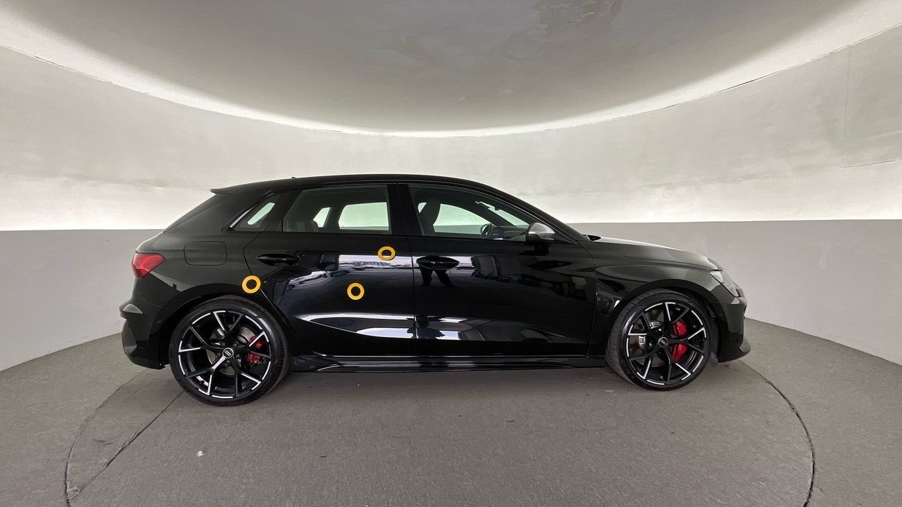 أودي RS3 TFSI quattro | شامل الضمان | 0 ﺪﻔﻋﺓ ﺃﻮﻟﻯ