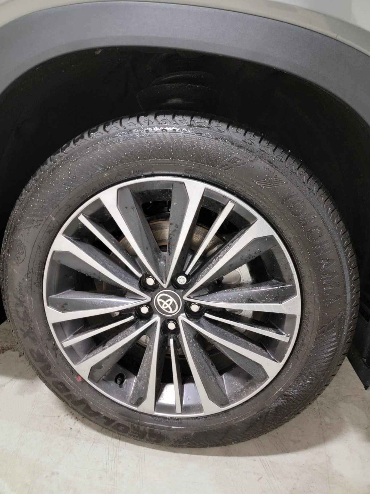 Toyota Grand Highlander PLATINUM HYBRID MAX