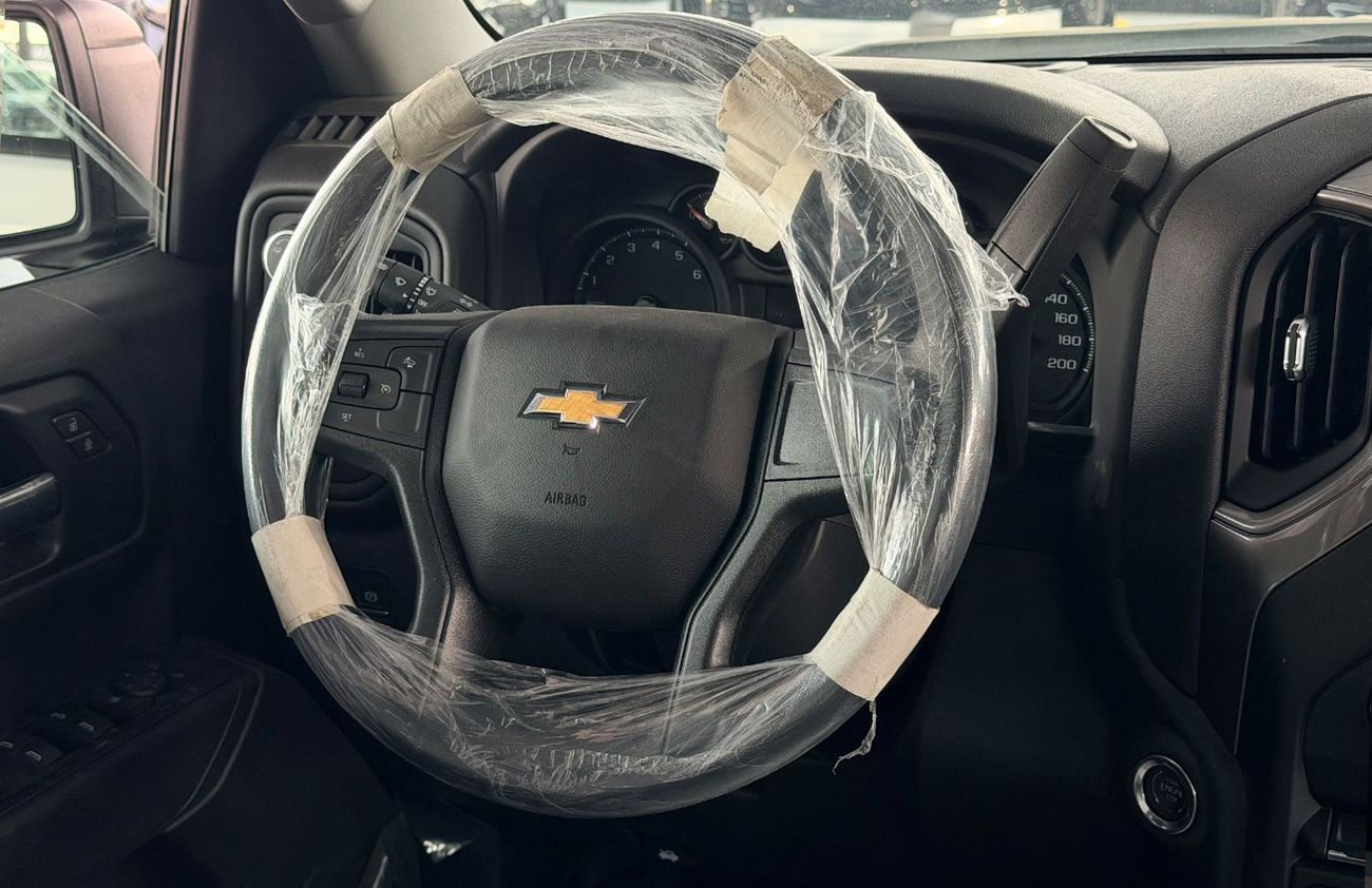 Chevrolet Silverado V8 5.3L AWD GCC Specification