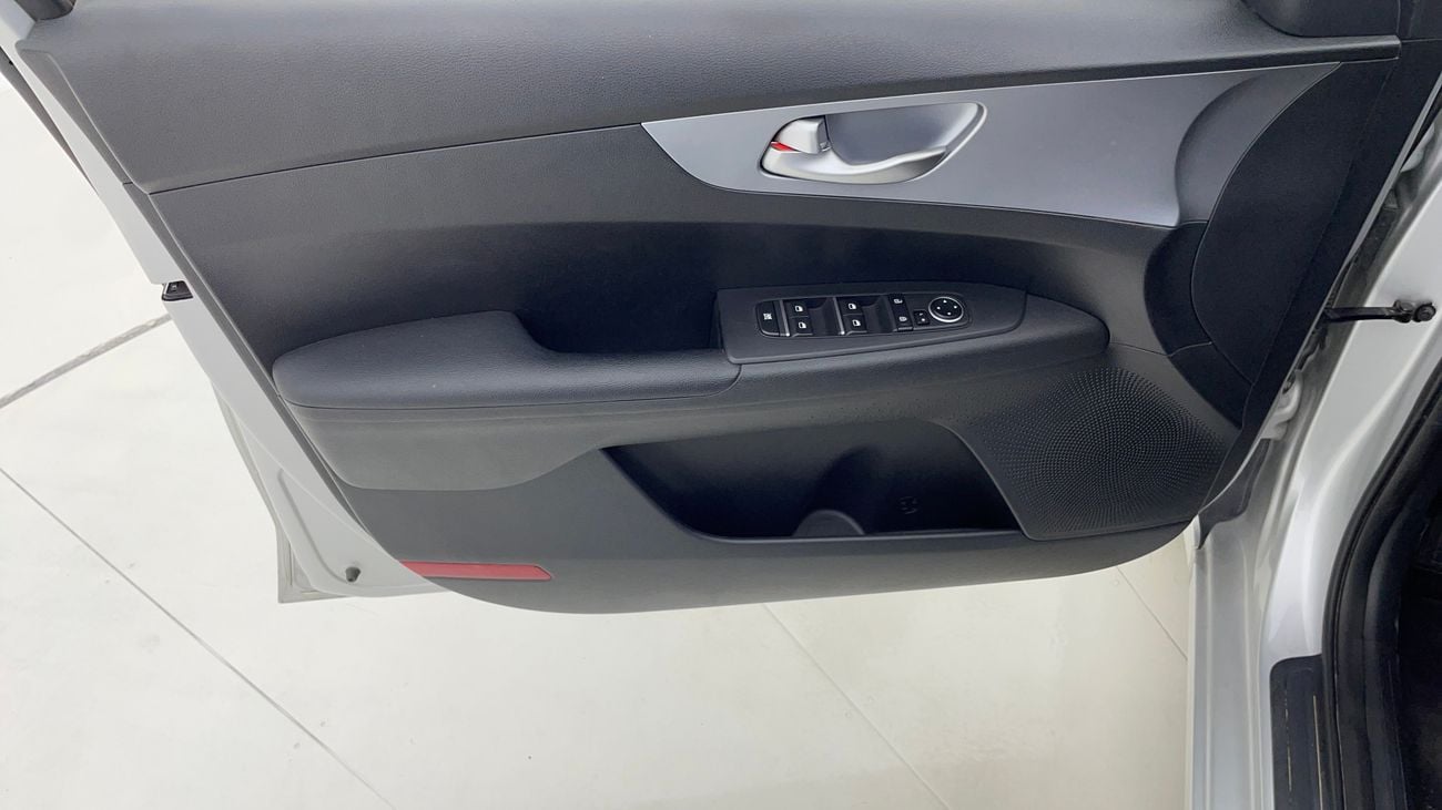 كيا سيراتو LX 1.6 | بدون دفعة مقدمة | اختبار قيادة مجاني للمنزل