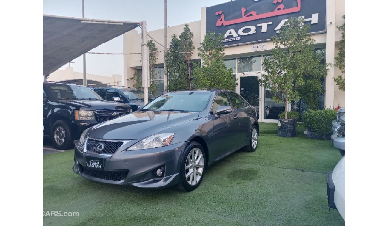 Lexus IS250 Imported 2012, in good condition, number one, aperture, sensors, cruise control, and a rear camera.