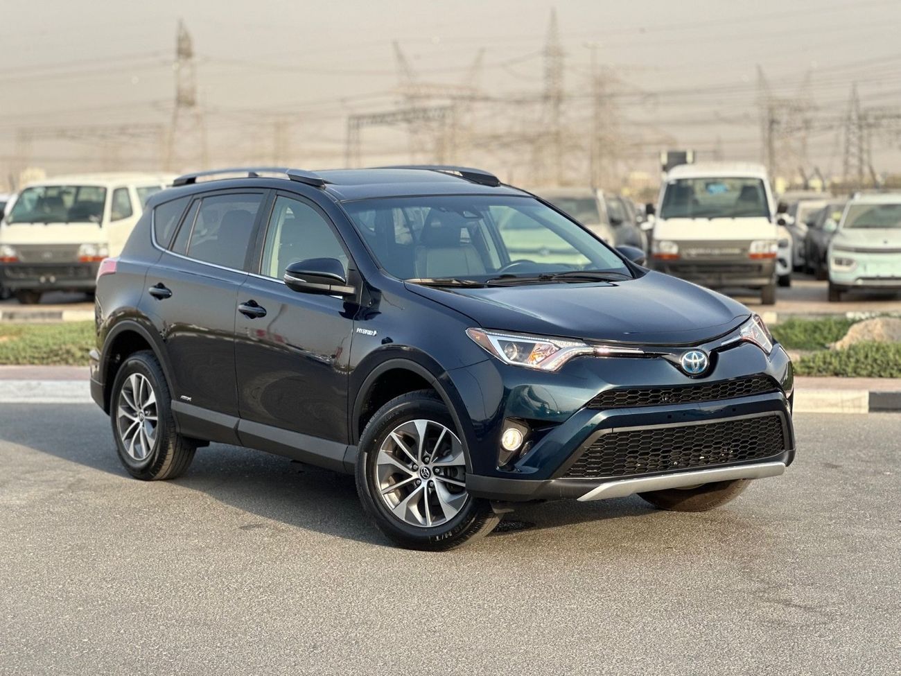 تويوتا راف ٤ XLE 2.5L