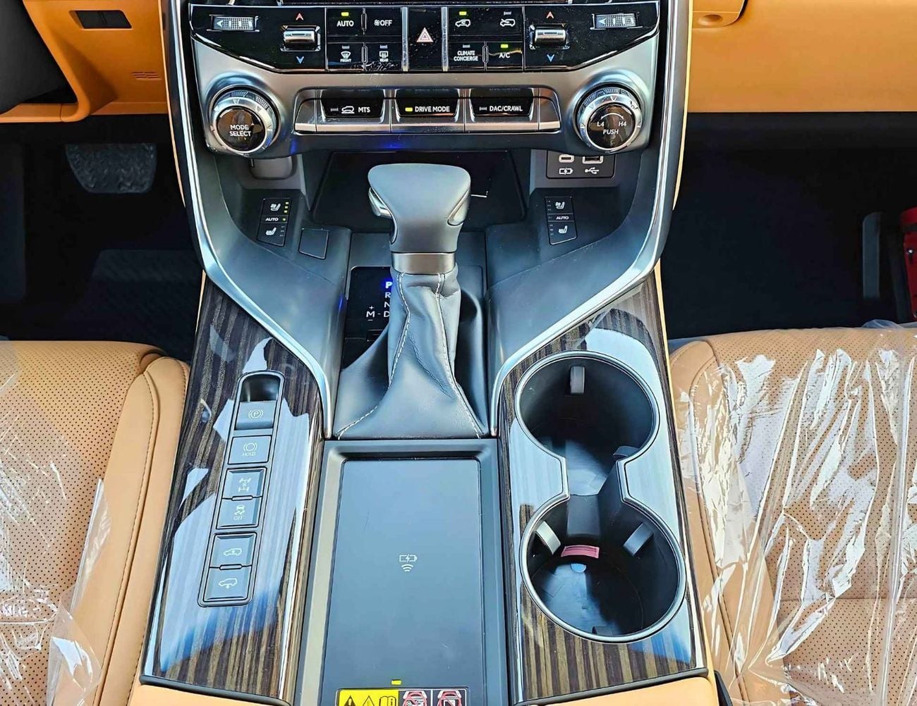 لكزس LX 500 LX500D TURBO SPORTS | 3.3L V6 DIESEL  | PWR WITH LEATHER SEATS | 360*CAM | SUNROOF | FULL OPTION (CO
