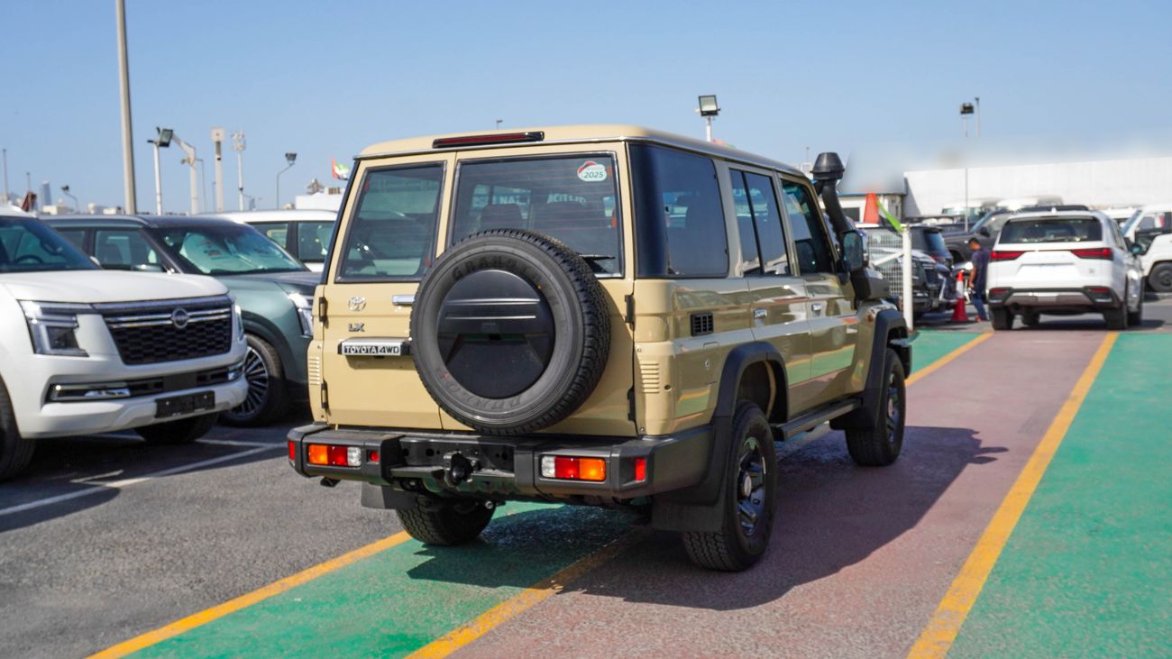 Toyota Land Cruiser 70 2.8L Diesel A/T