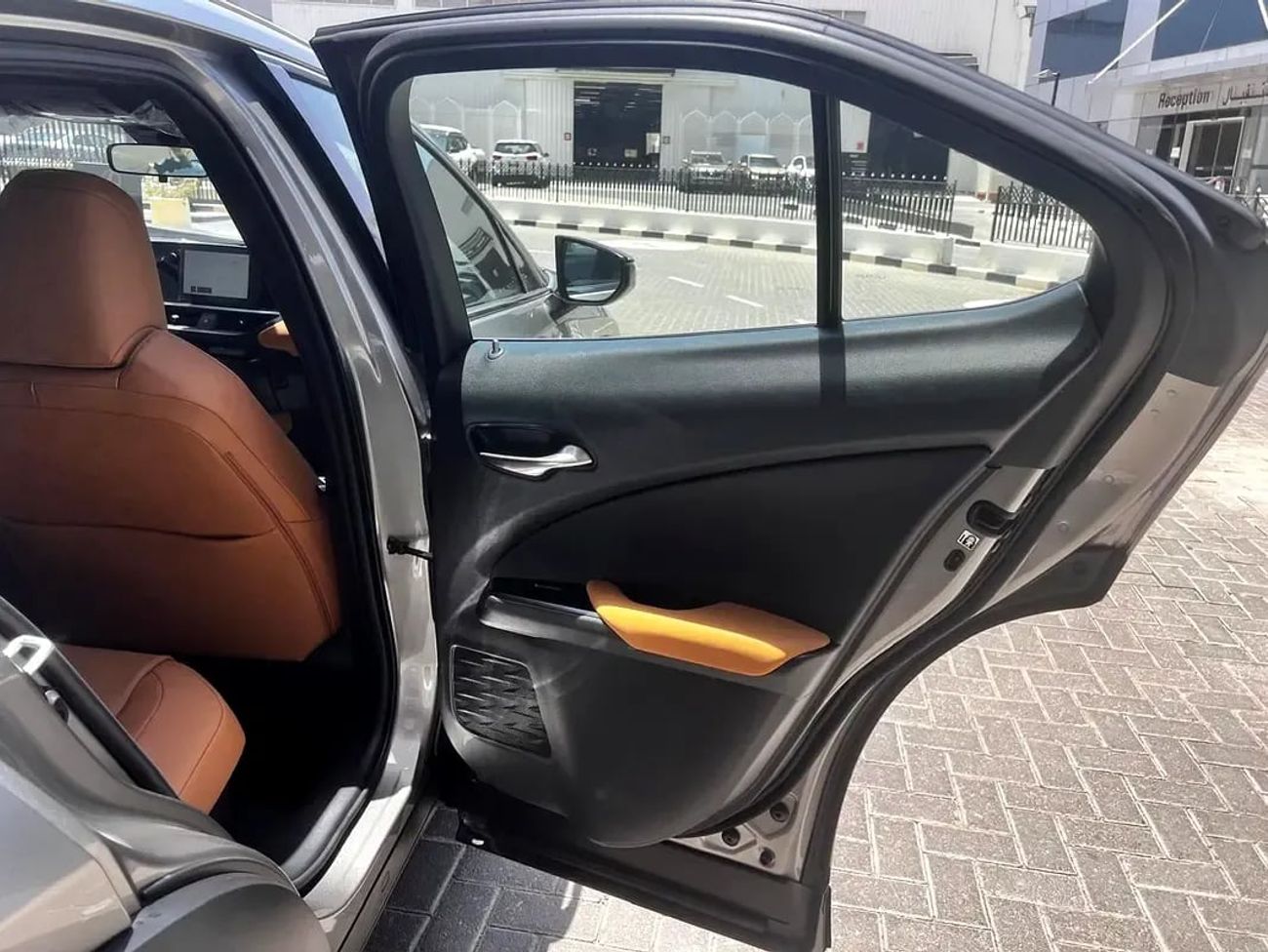 لكزس UX300h Elite Lexus UX 300e 2025 مواصفات خليجية