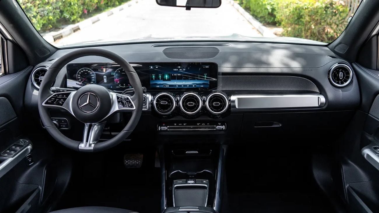 Mercedes-Benz GLB 200 2025 | MERCEDES GLB 200 DYNAMIC EDITION [ EXPORT ONLY ]