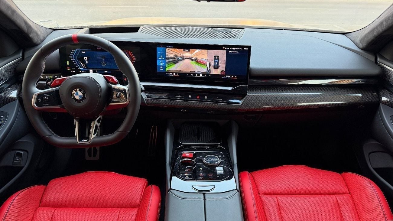 BMW M5 STD ( M5 competition Touring  4.4 L ( 727 HP