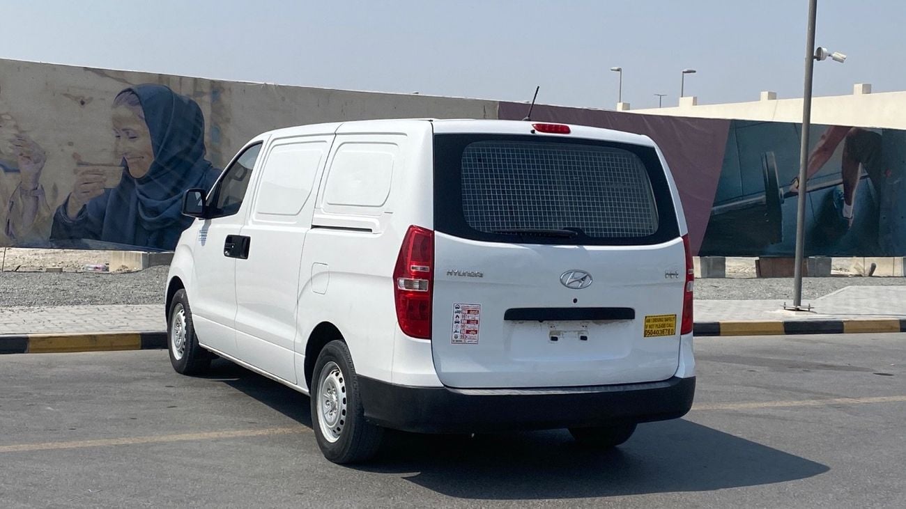 Hyundai H-1 Panel Van M/T