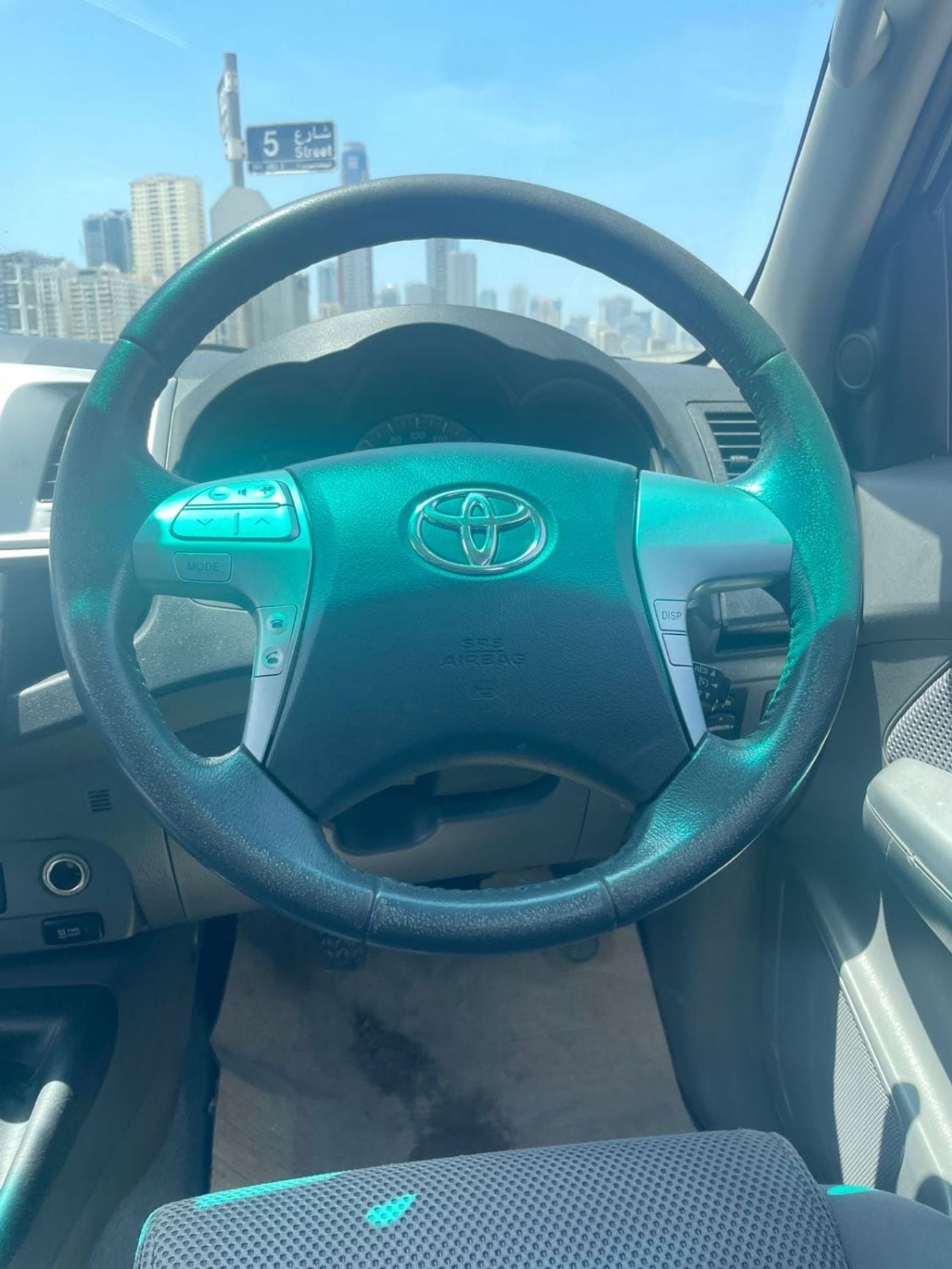 تويوتا هيلوكس diesel engine ,3.0 liter ,manual gear ,right hand drive