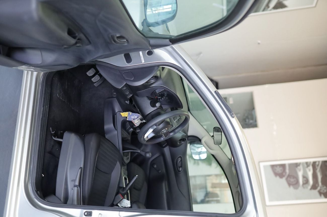 نيسان نافارا 2.5L Petrol | XE Manual Transmission | Single Cabin (Only For Export)