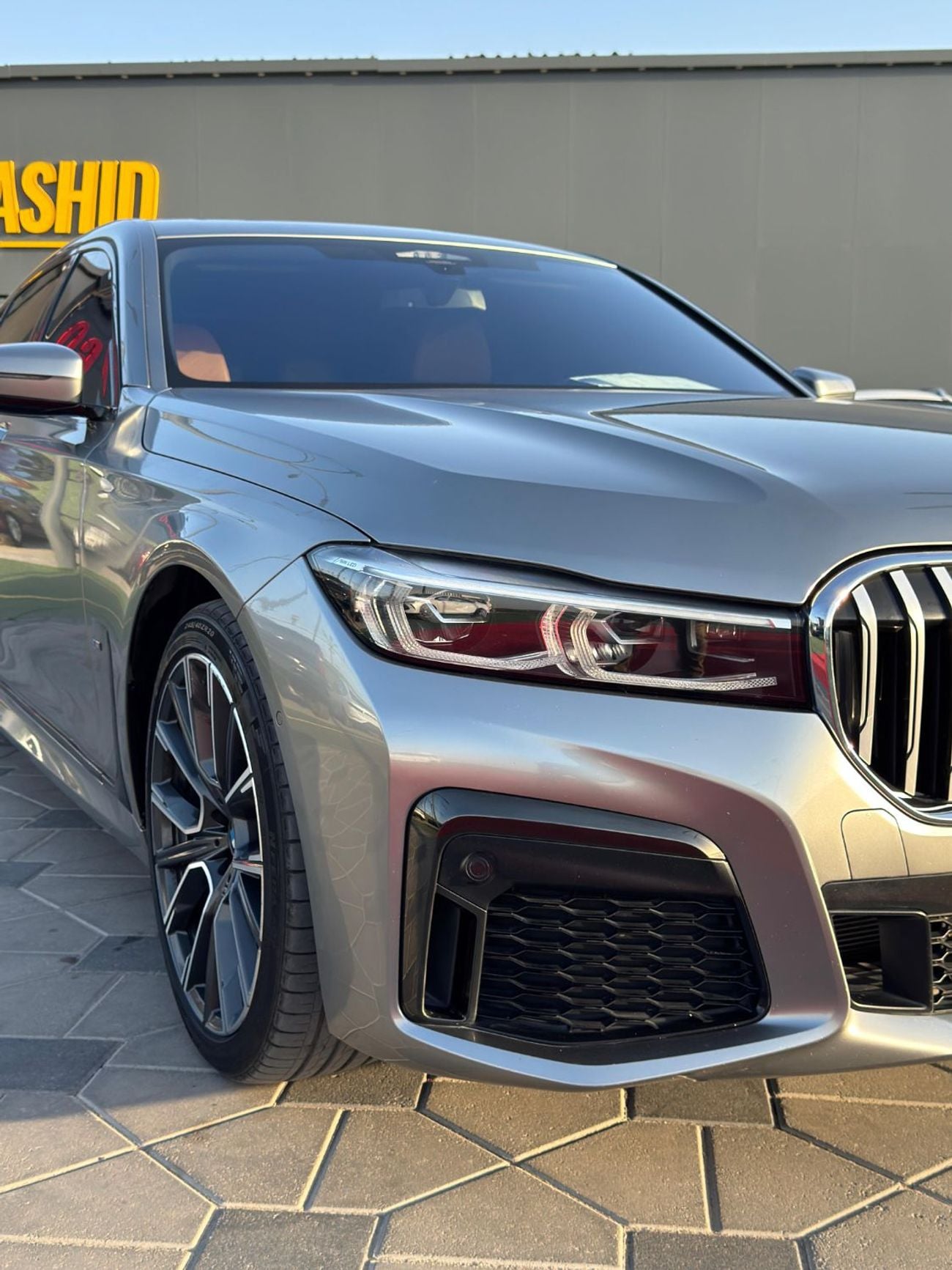 بي أم دبليو 730Li