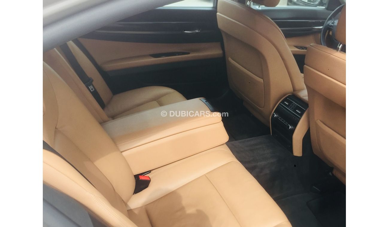 BMW 730Li i model 2012 GCC car prefect condition full service full option low mileage