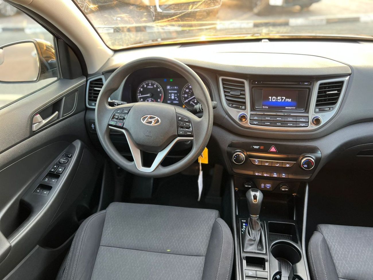 Hyundai Tucson 2018 Hyundai Tucson SE 2.0L V4 - Rear CAM - Cruise  Control -Shape 2021 Modified -