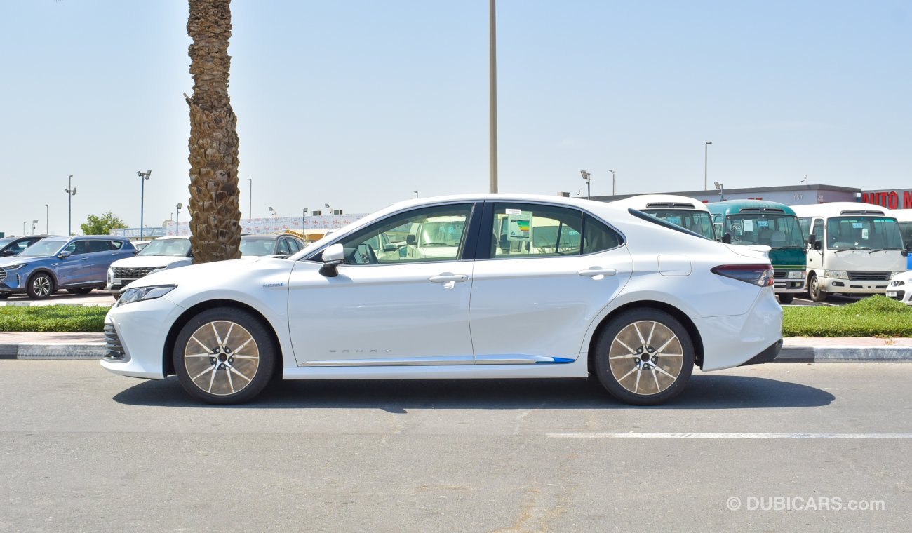 تويوتا كامري 2.5L GLE HYBRID,SUNROOF