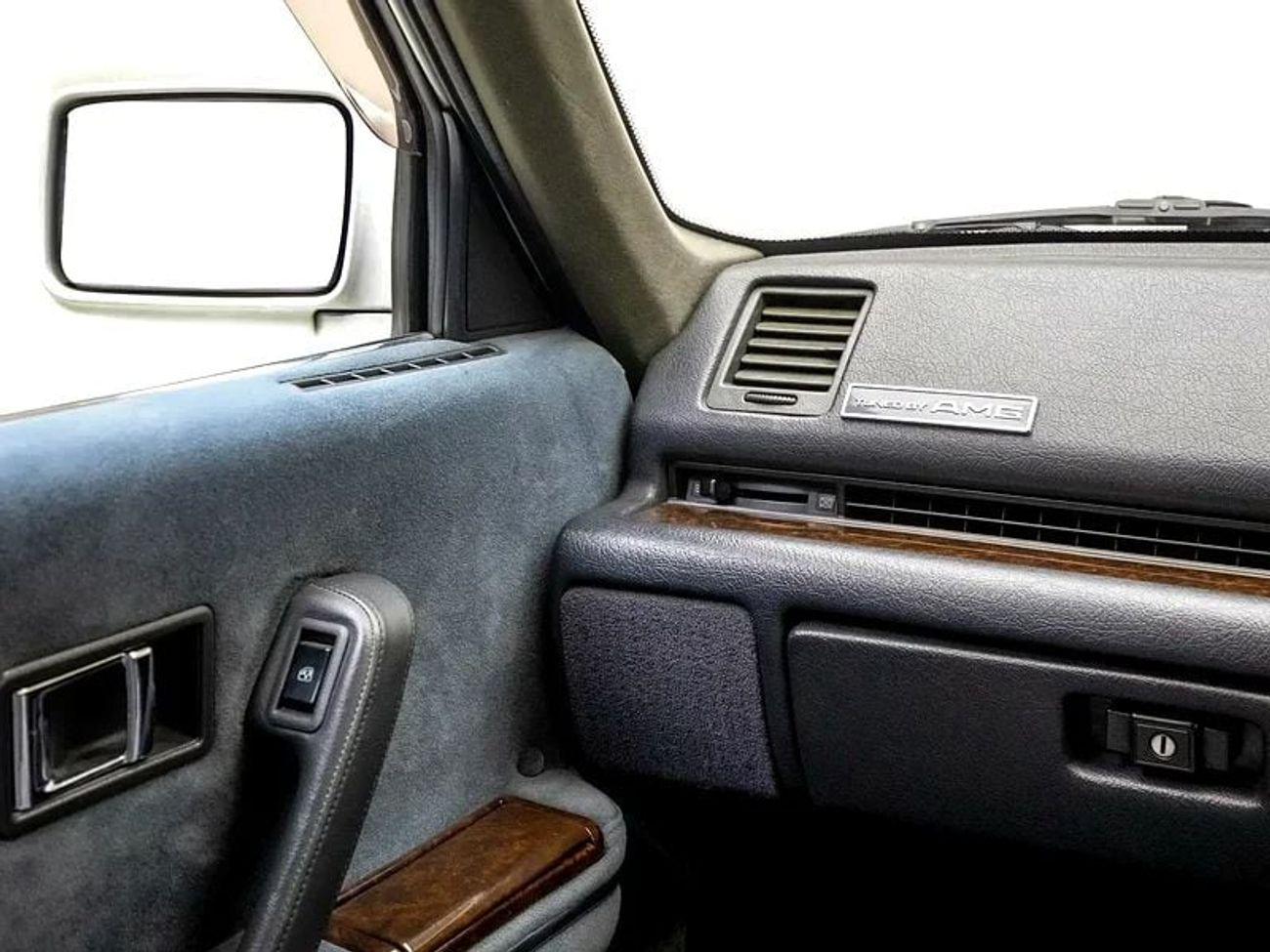 Mitsubishi Debonair Royal AMG( 1 of 313 made worldwide)