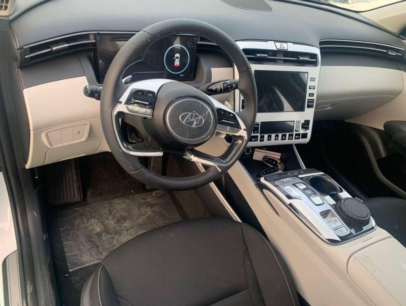 هيونداي توسون 1.6L Petrol, SUV, FWD, 5 Doors, Cruise Control, Panoramic Roof, Front Electric Seats all colors avai