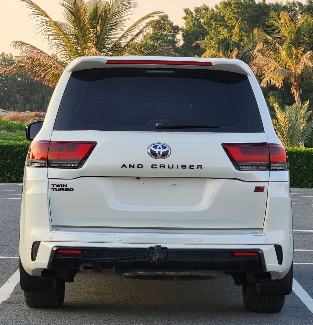 Toyota Land Cruiser VX.R upgrade GR 2023