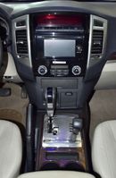 ميتسوبيشي باجيرو EXCELLENT DEAL for our Mitsubishi Pajero GLS ( 2016 Model ) in Brown Color GCC Specs