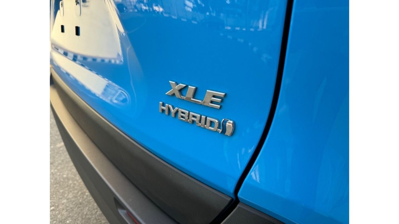 تويوتا راف ٤ XLE