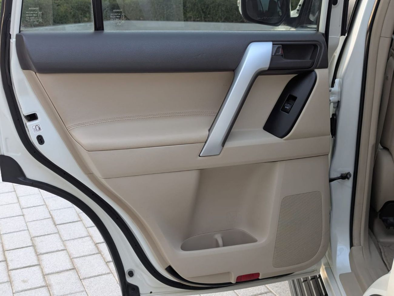 تويوتا برادو Toyota Prado 2.7L white 2020 LHD