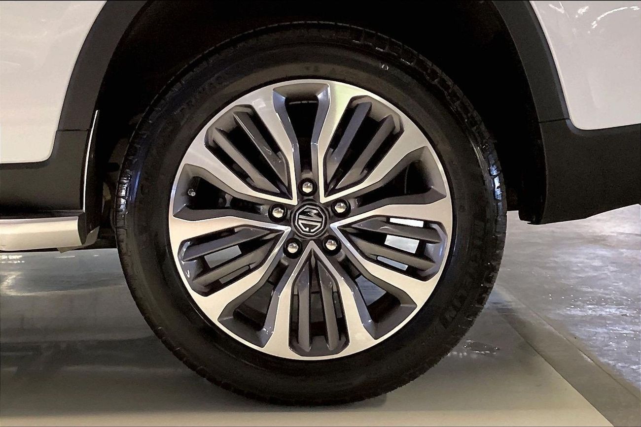 MG RX8 Luxury | Start 2026 with the ideal drive | Guaranteed Warranty | 0 Down Payment