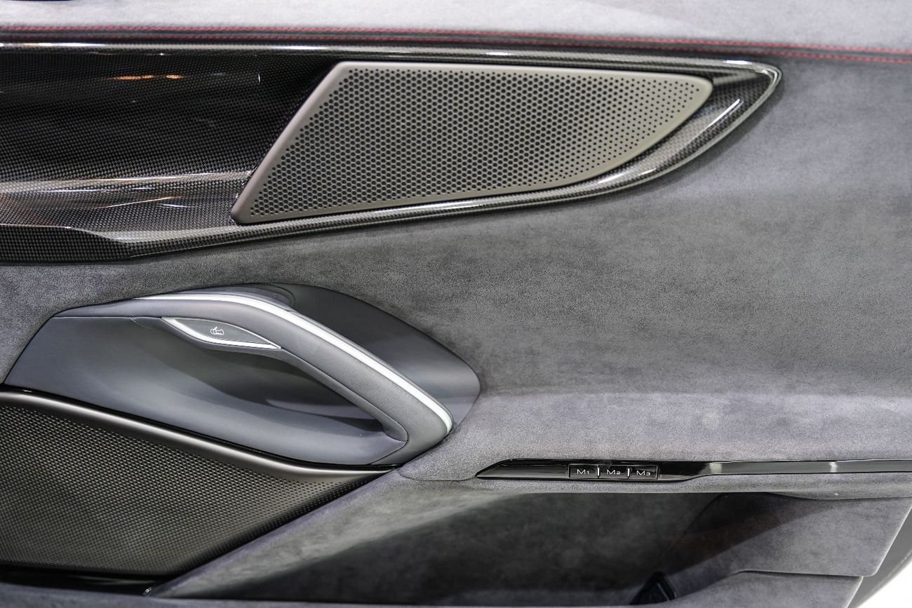 Ferrari Purosangue 2024 Ferrari Purosangue, Carbon Package, Panoramic Roof!!