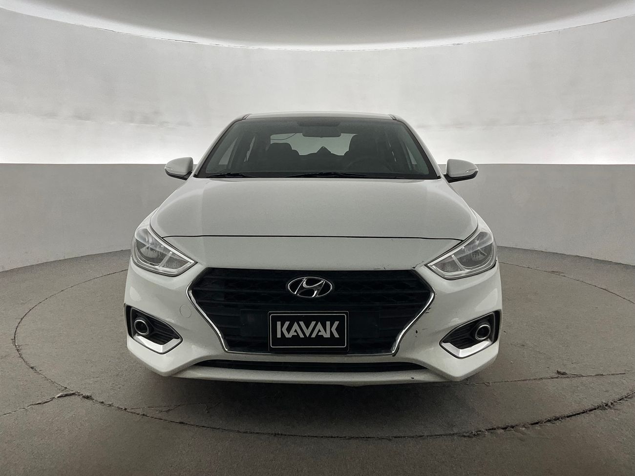 هيونداي أكسنت Smart / GL | National Day Celebration | شامل الضمان | 0 ﺪﻔﻋﺓ ﺃﻮﻟﻯ