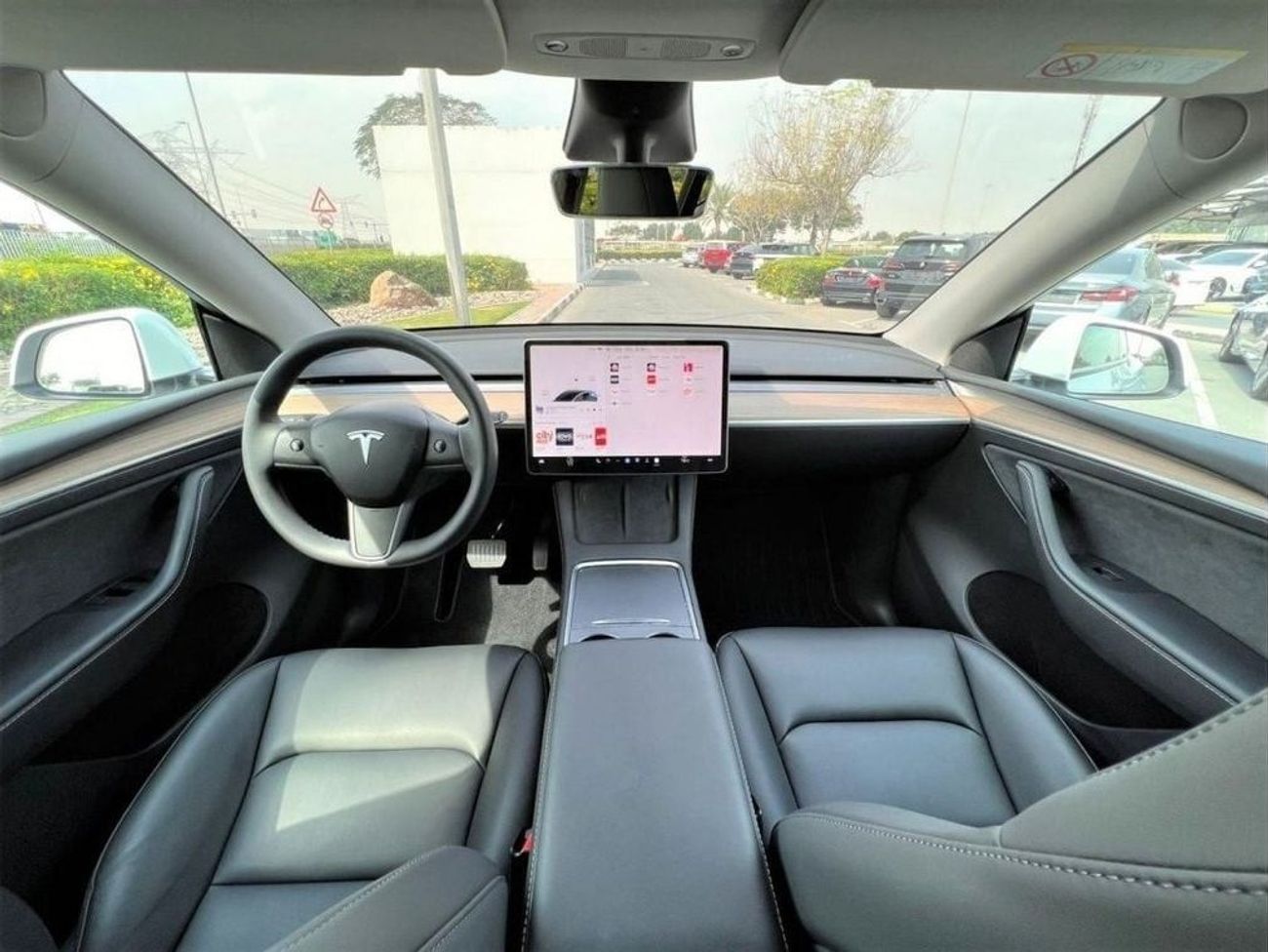 Tesla Model Y TESLA MODEL Y LONG RANGE DUAL MOTORS 4WD 2022 GCC WITH TESLA WARRANTY IN MINT CONDITION