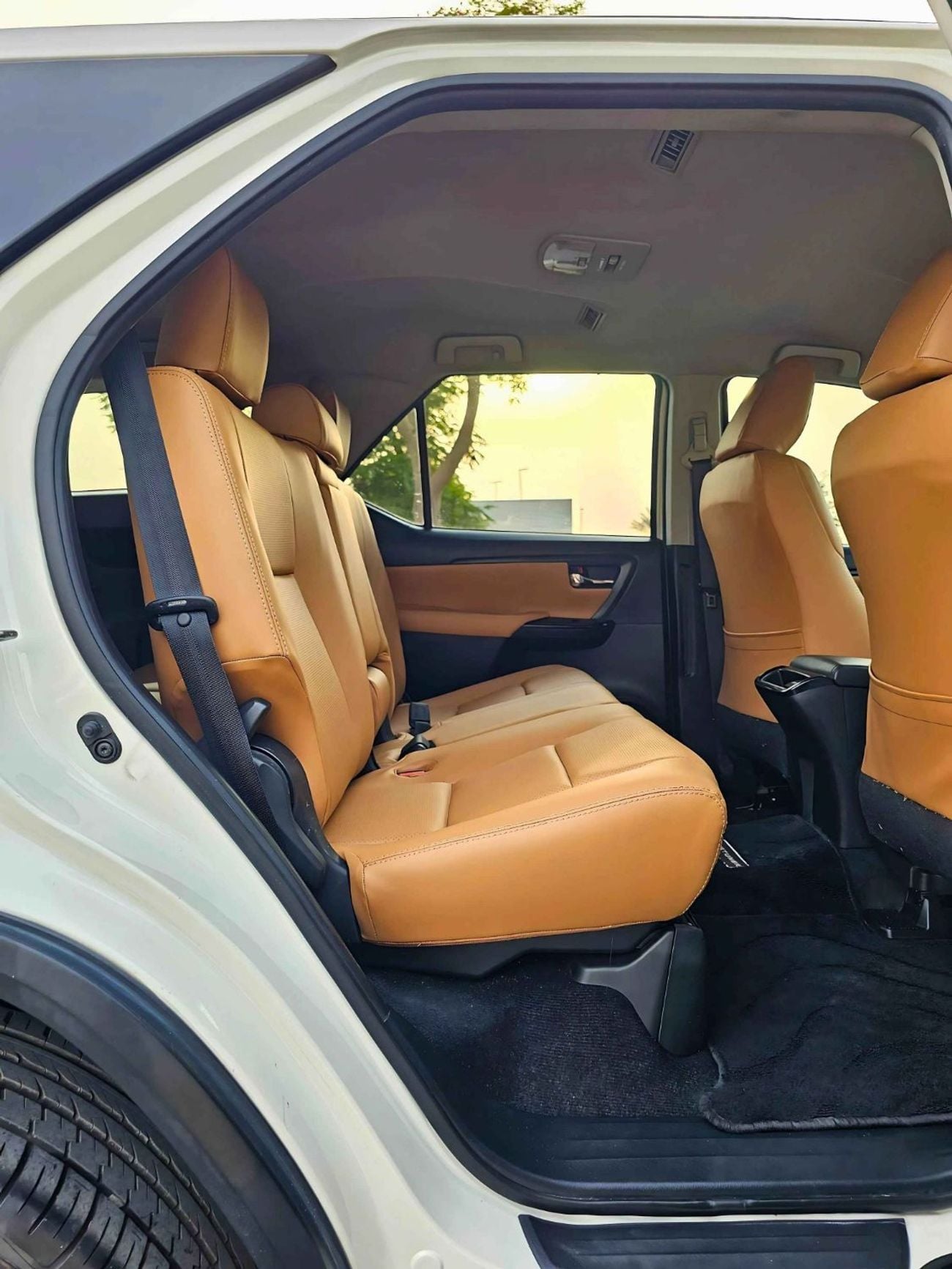 Toyota Fortuner EXR 2.7L (160 HP) EXR/ 4WD 2.7L/ GCC/ LEATHER SEATS/ NON ACCIDENT/ 1068 MONTHLY/LOT#107793