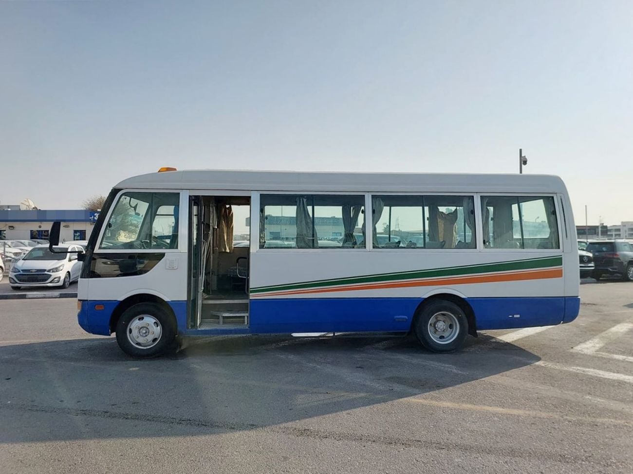 ميتسوبيشي روزا (RAMADAN OFFER) MITSUBISHI ROSA BUS RHD 2004 MODEL 5.2 L DIESEL MANUAL(PM00303)