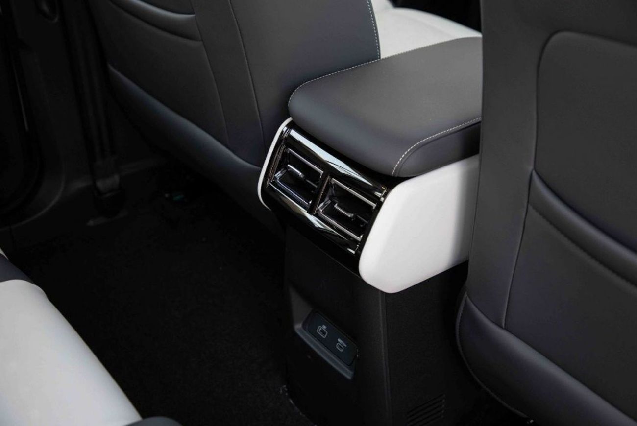 شيري iCar 03 2024 ICAR EQ3 V3 High Performance 4WD - White inside White | Export price