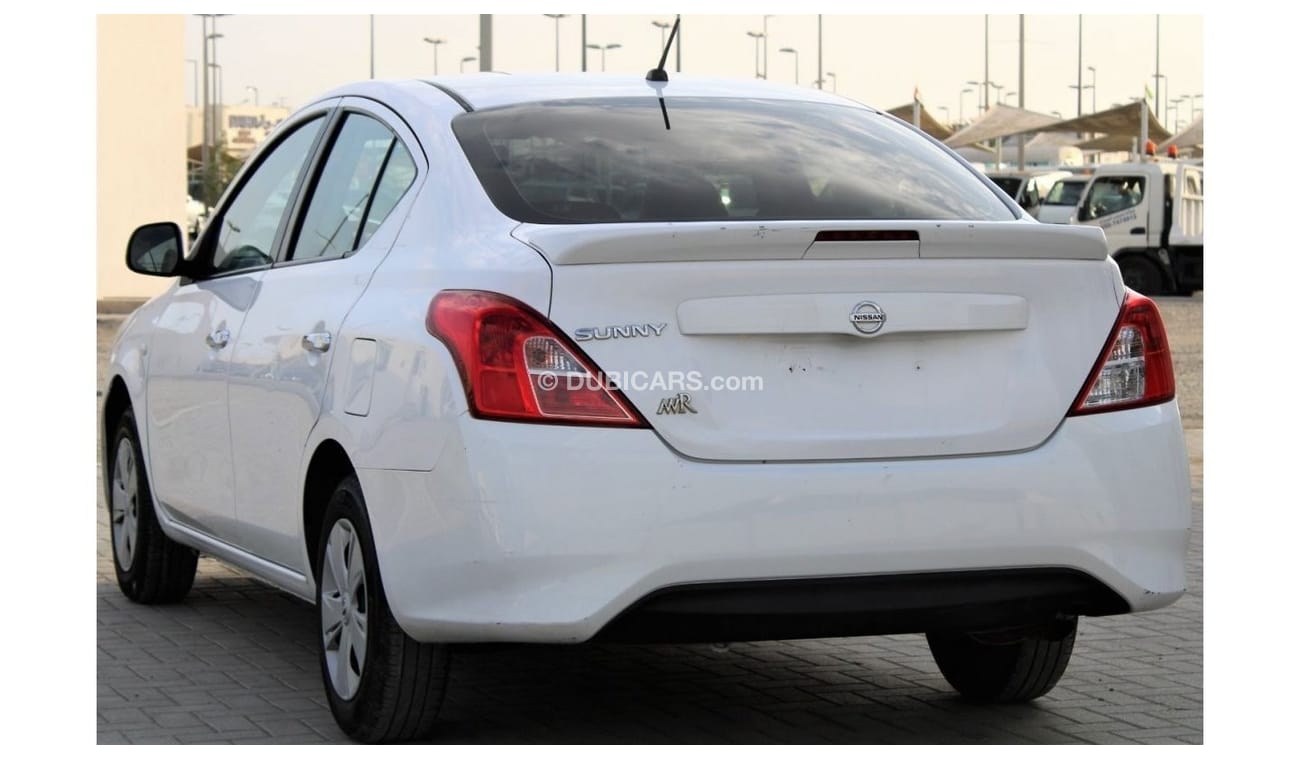 نيسان صني نيسان صني 2017 خليجي بحالة ممتازة بدون حوادث نظيفه جدا من الداخل والخارج