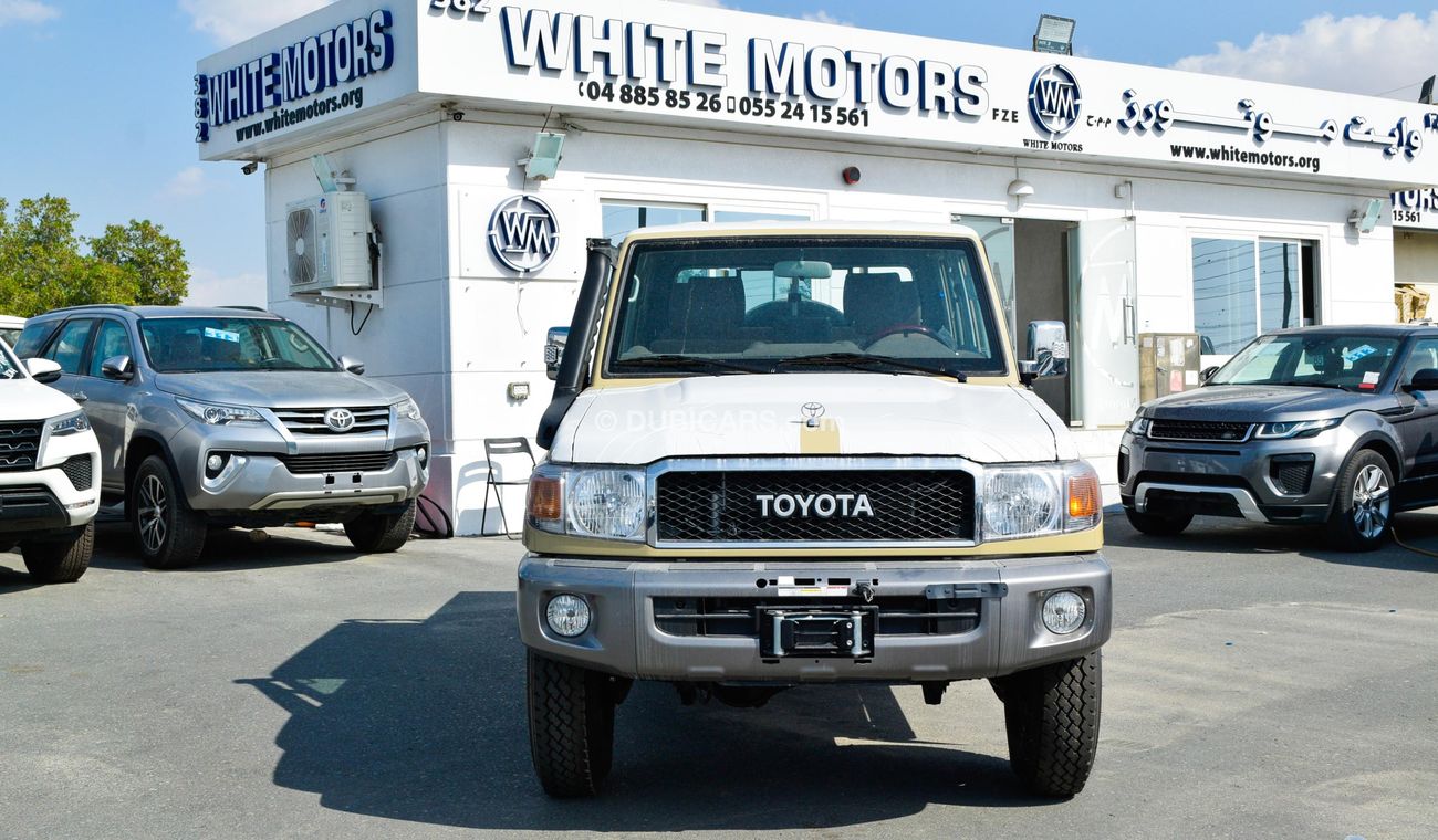 Toyota Land Cruiser Pick Up 4.0L V6 Petrol Double Cabin