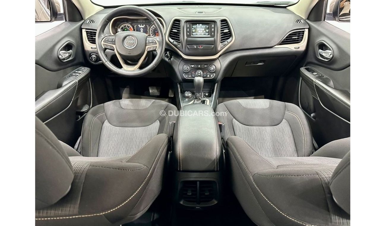 Jeep Cherokee 2016 Jeep Cherokee Longitude, Warranty, Low Kms, Excellent Condition, GCC