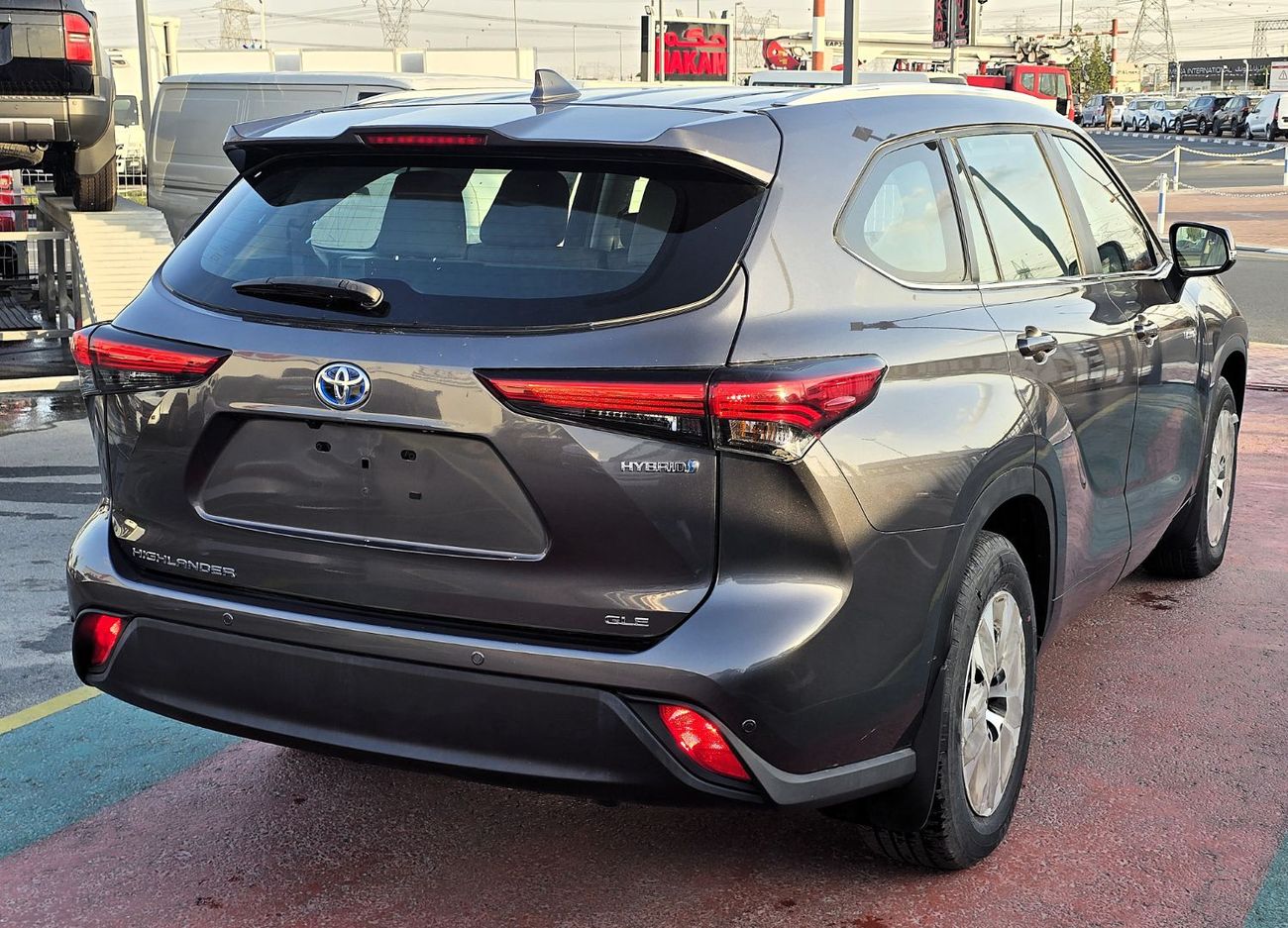 تويوتا هايلاندر NEW Highlander GLE 2.5L Hybrid 2023, 4WD, SUV, grey color