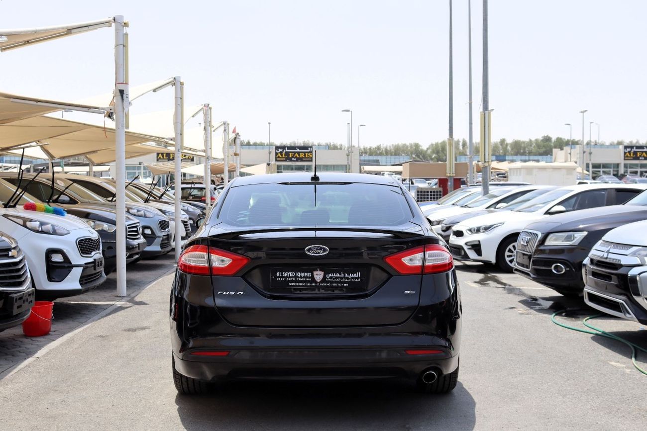 Ford Fusion SEL ACCIDENTS FREE - GCC - SUNROOF - ORIGINAL PAINT - PERFECT CONDITION INSIDE OUT