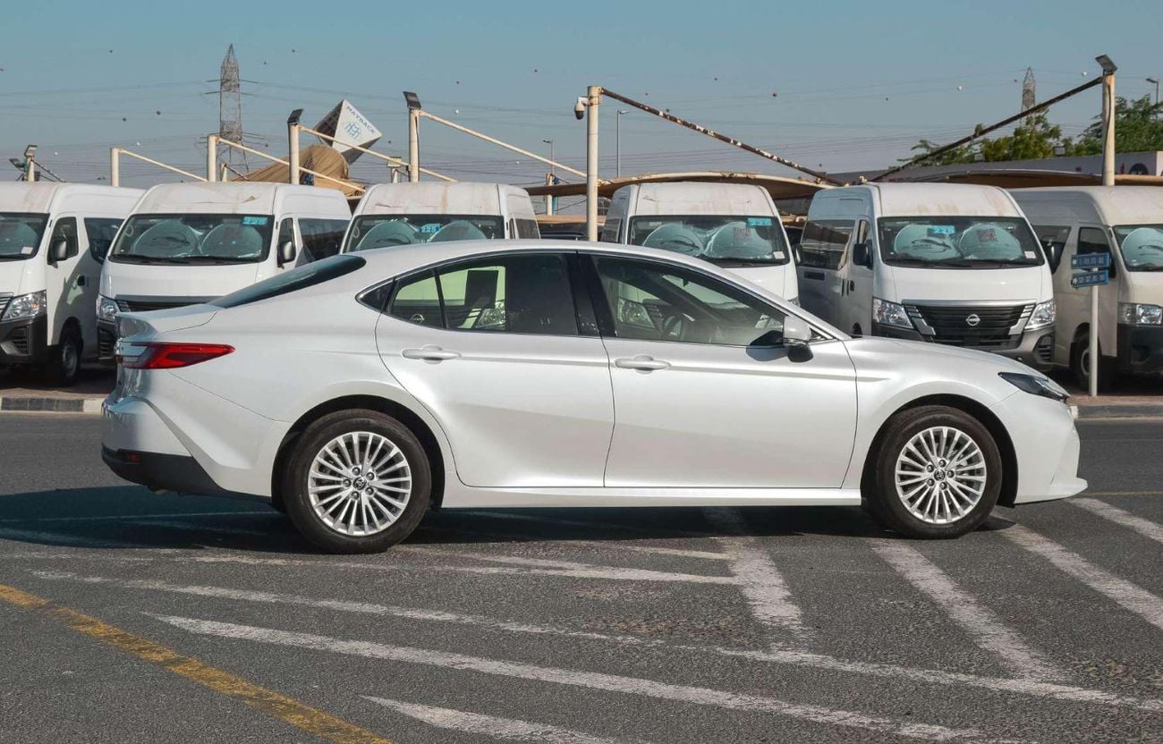 تويوتا كامري TOYOTA CAMRY LE 2.5L FWD PETROL SEDAN 2026