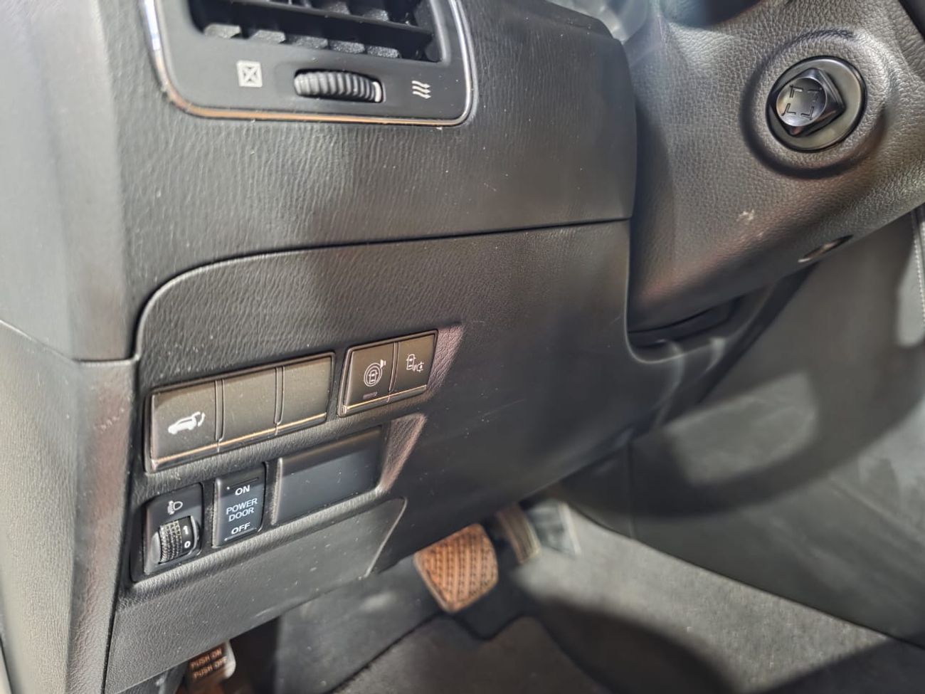 Nissan Patrol LE Platinum 5.6L