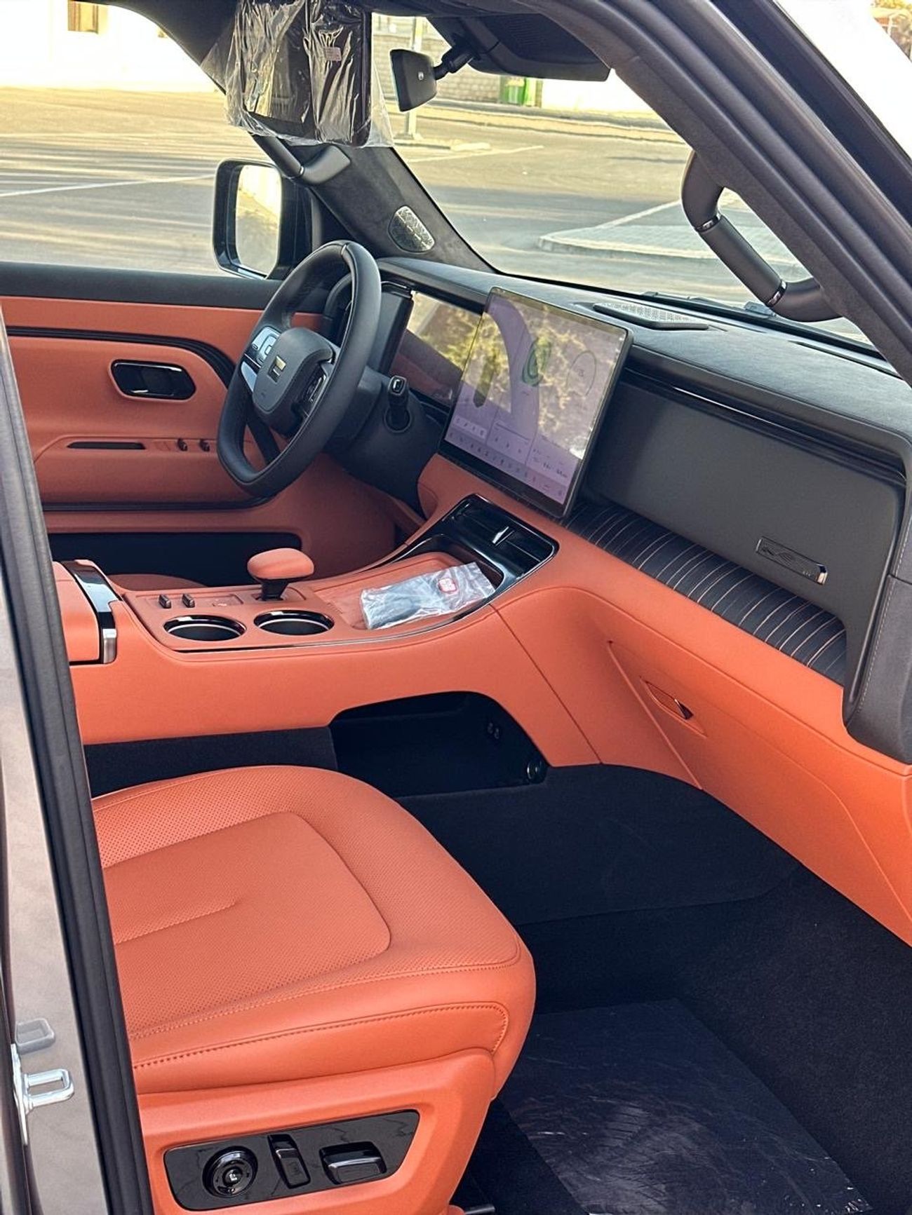 روكس أداماس