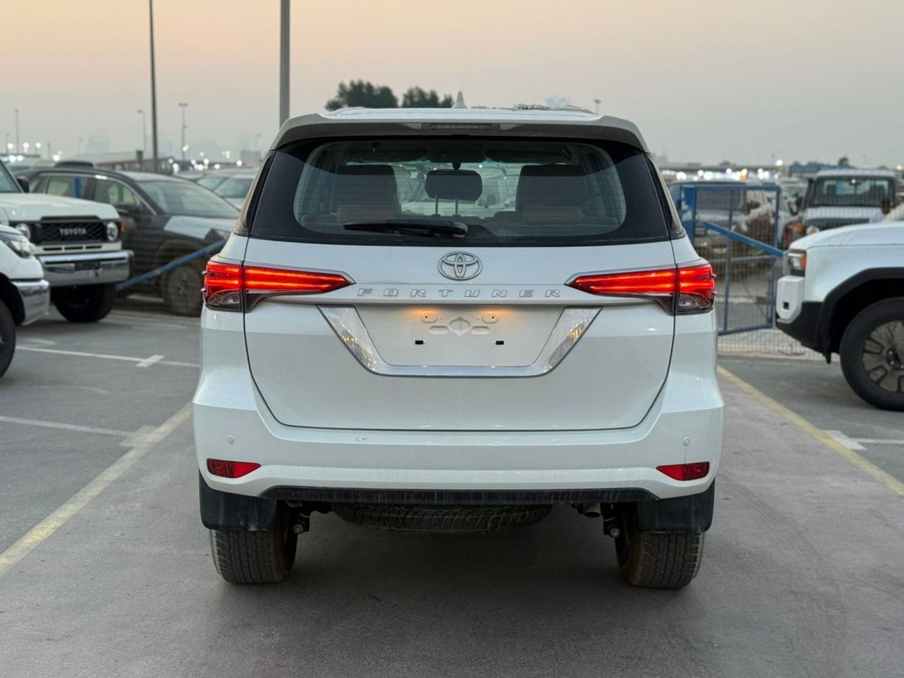 تويوتا فورتونر EXR 2.7L (160 HP) TOYOTA FORTUNER 2.7 2023 GCC