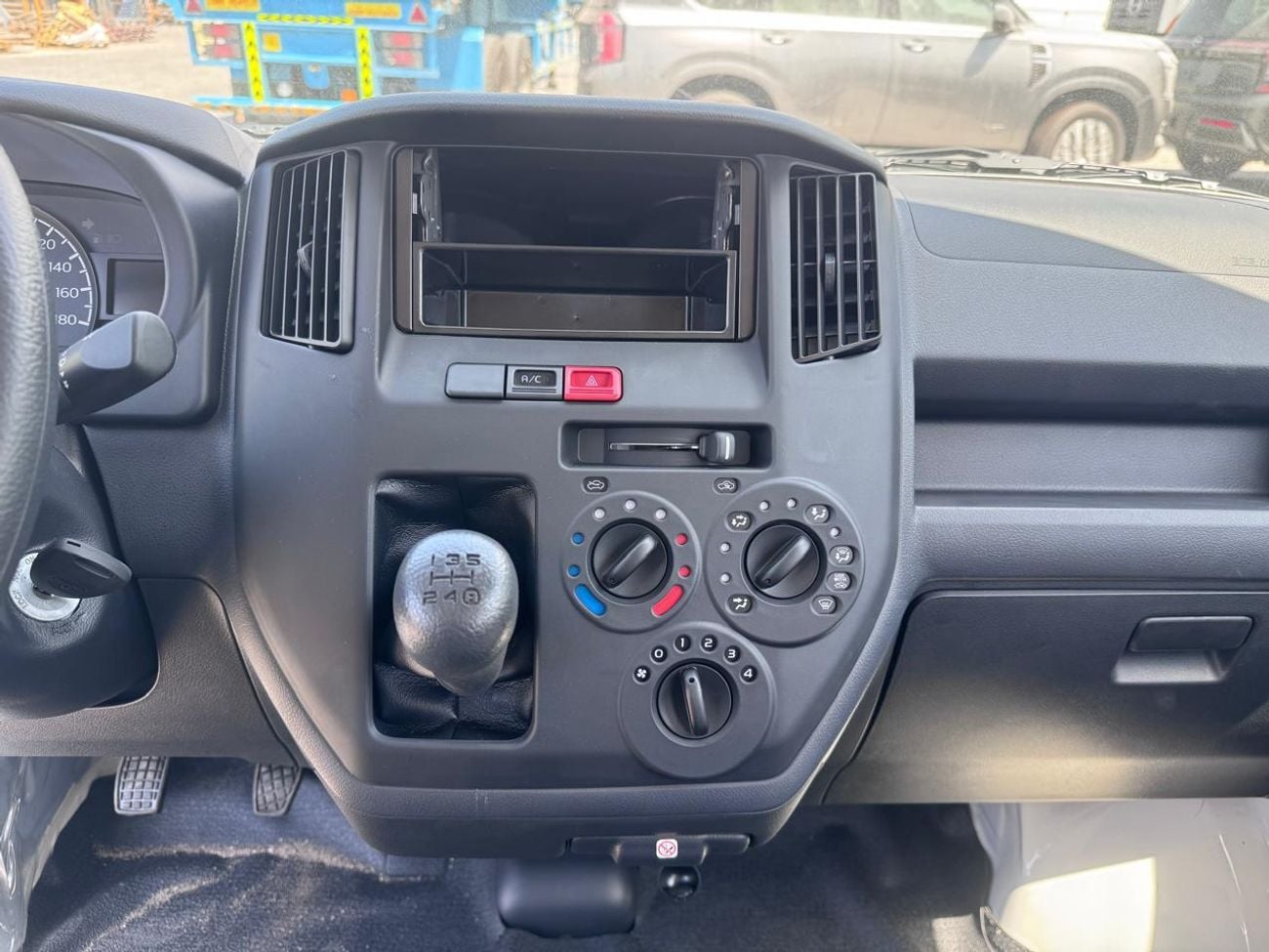 تويوتا لايت آيس Toyota LiteAce Van 2024