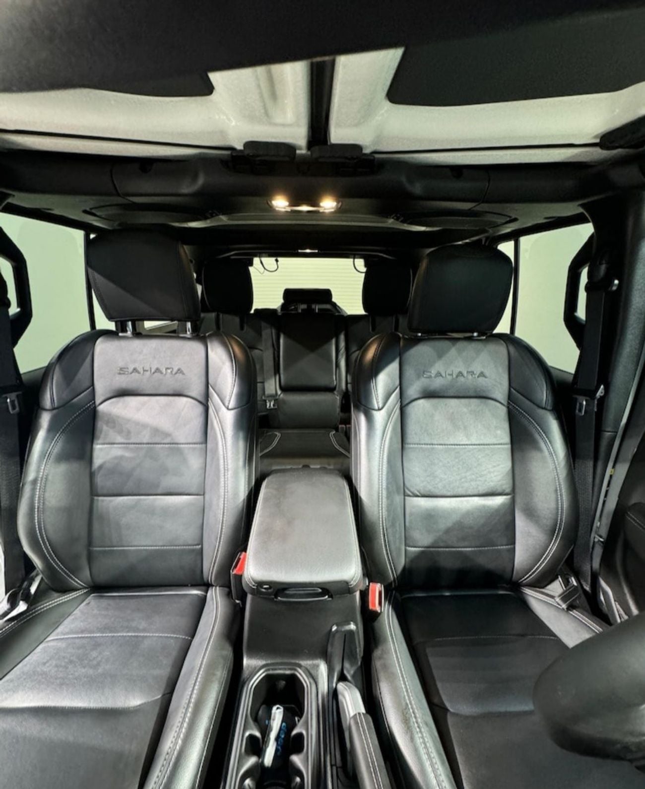 Jeep Wrangler Unlimited SAHARA 4XE