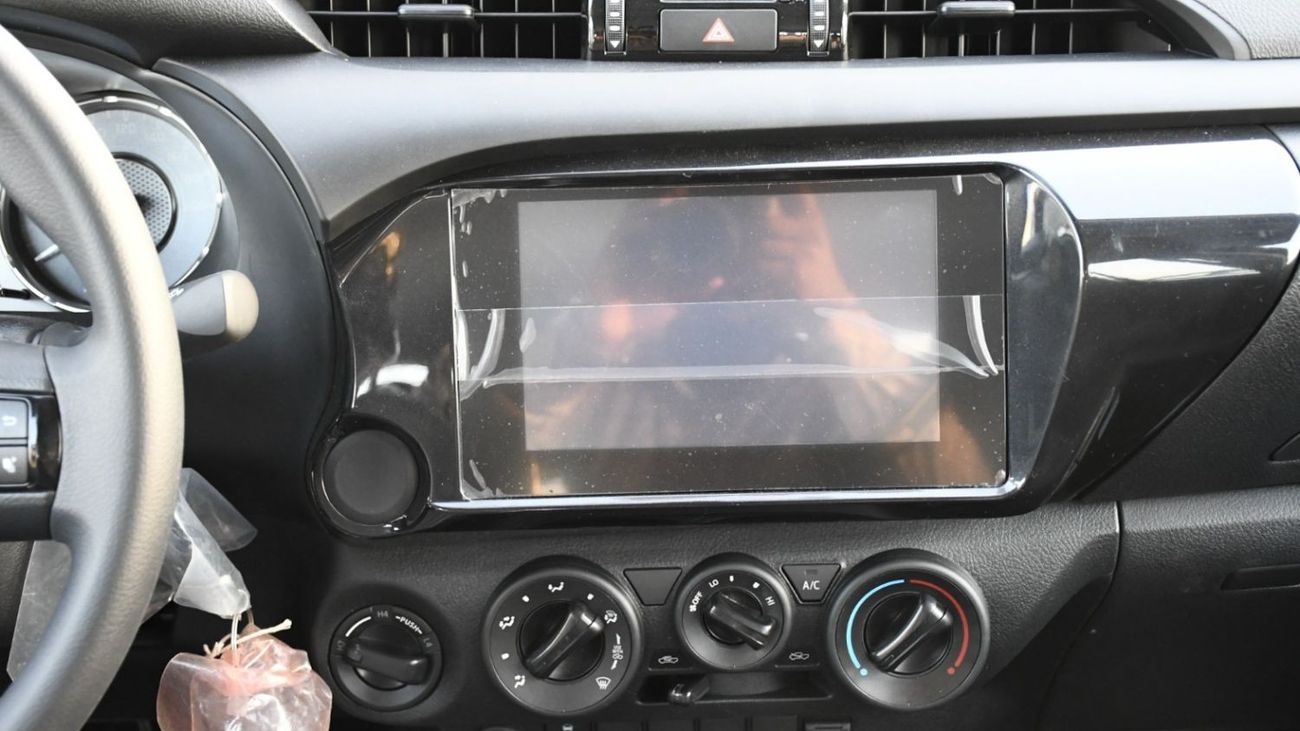 تويوتا هيلوكس GLX 2 Limited 2.4L Diesel Automatic 2024YM