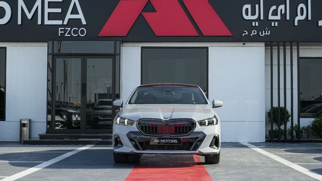 بي أم دبليو 530i 530i M-SPORT+ BROOKLYN GRAY METALLIC 2026MY EXPORT PRICE