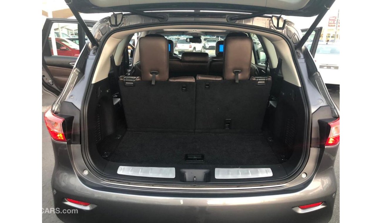 Infiniti QX60 Infinity Q60 model 2015 GCC car prefect condition full option panoramic roof leather seats 5 camera 