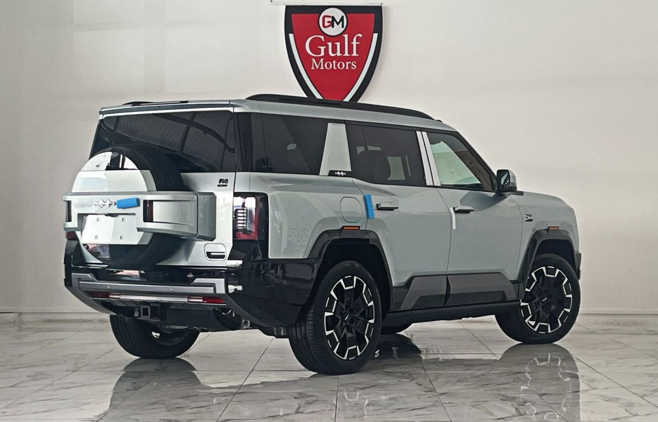 BYD Leopard 8 8 Plug in Hybrid 2.0 L 500 KW dual motor - 100,000km service contract - 10 years warranty - 7 Seater