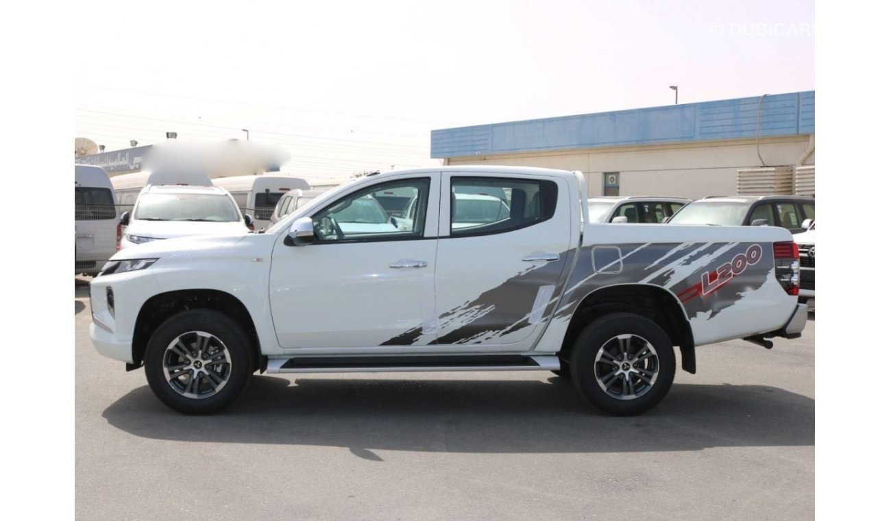 ميتسوبيشي L200 2023 |L200 PETROL 2.4 L - 4X4 - M/T WITH POWER WINDOWS MIRRORS AND FABRIC SE