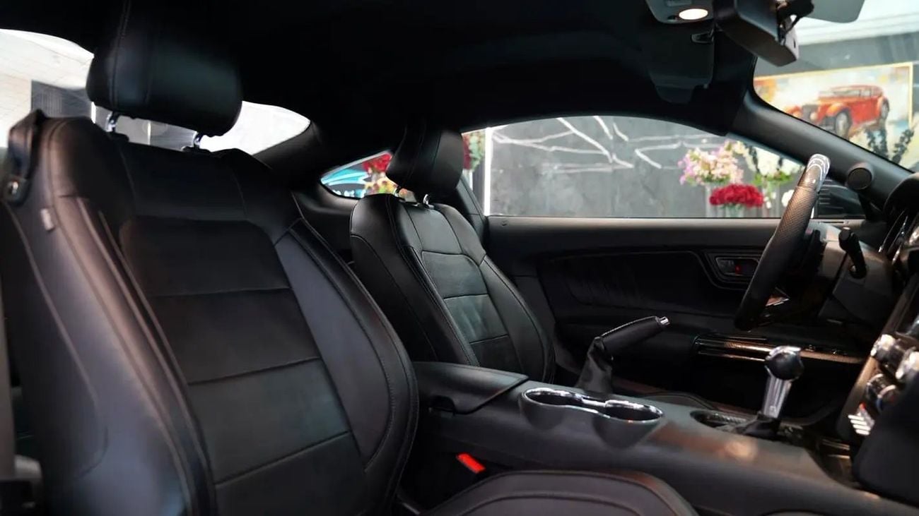 Ford Mustang GT California Special 5.0L (435 HP) Coupe A/T VIP || ORIGINAL CHILBI V8 KIT || FULL CARBON FIBER || 