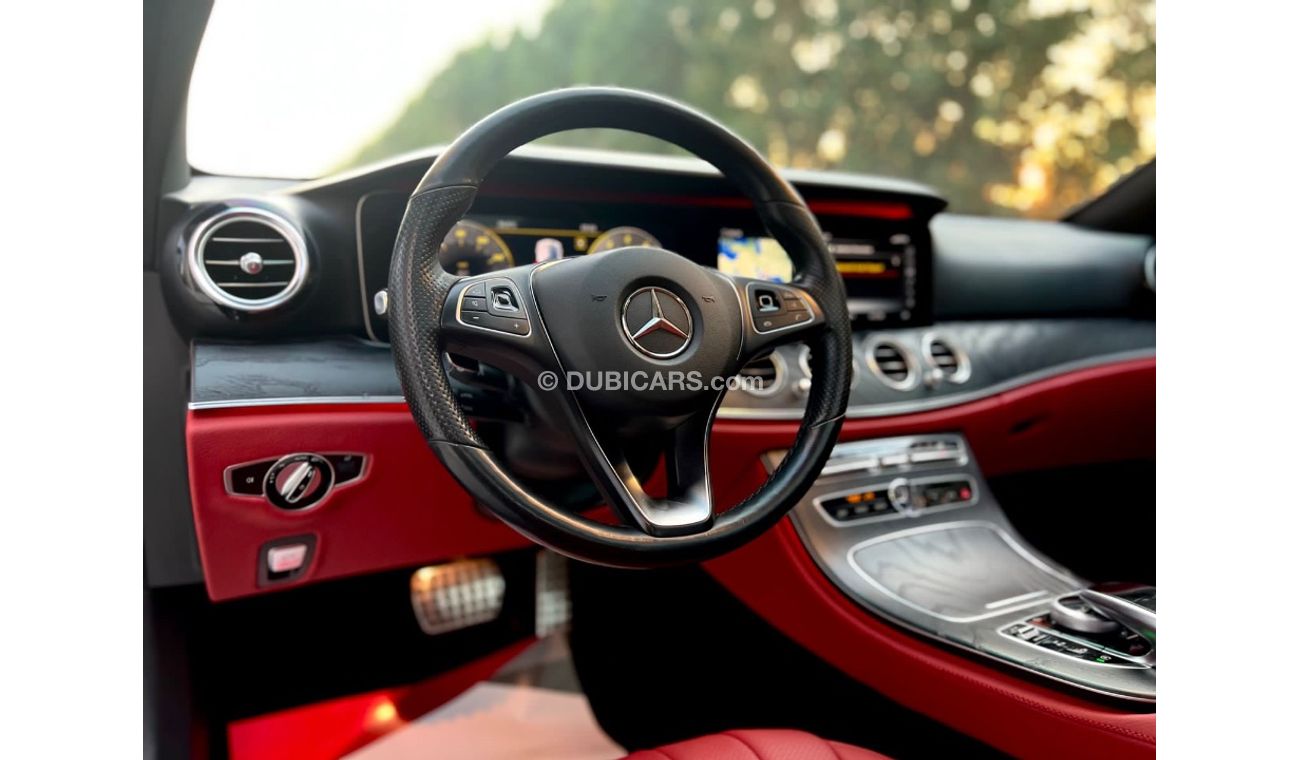 Mercedes-Benz E300 MERCEDES E300 2018 (fully loaded)