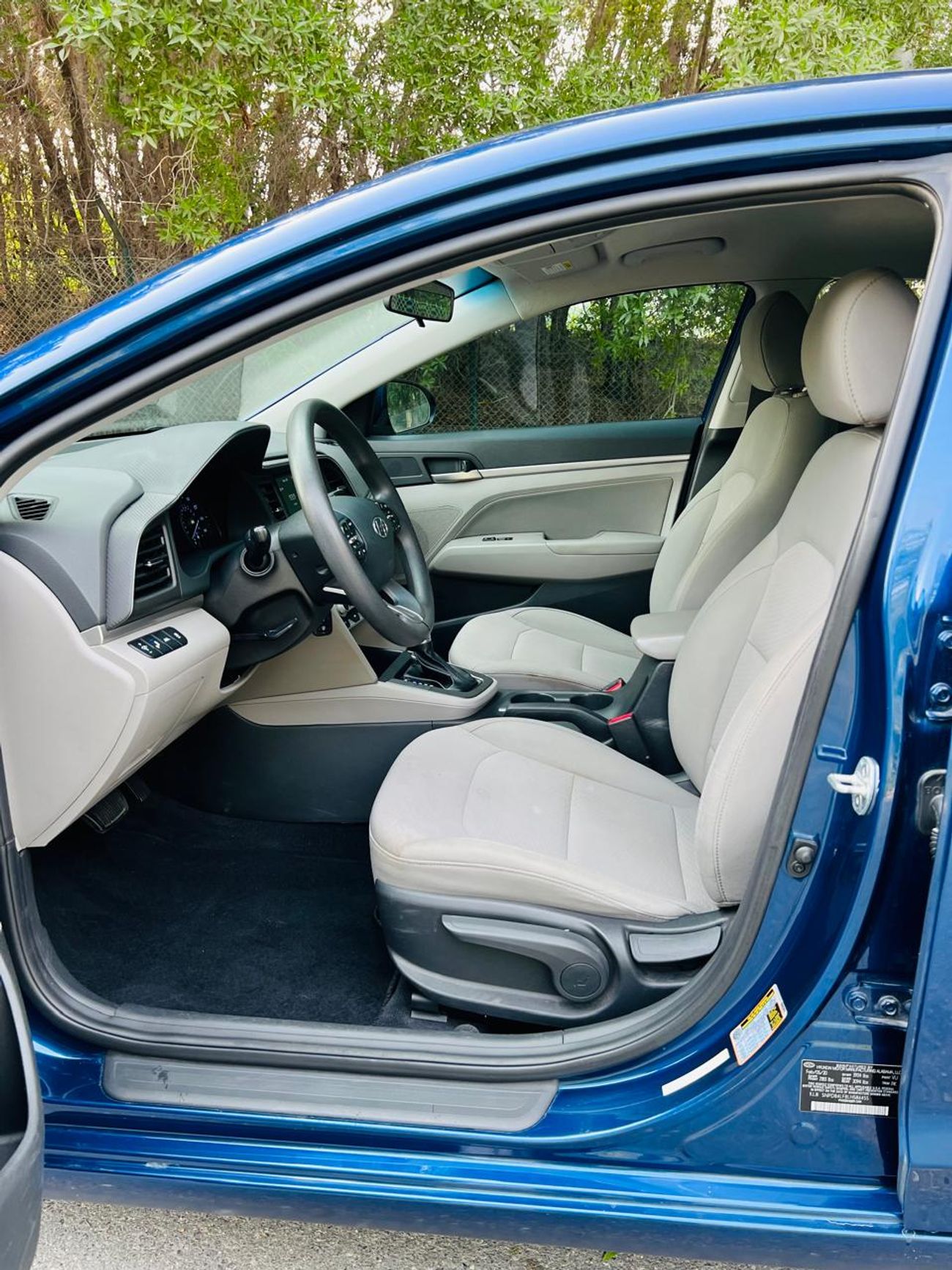 هيونداي إلانترا GLS 2.0L